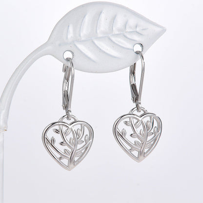 Heart-shaped leaf earrings