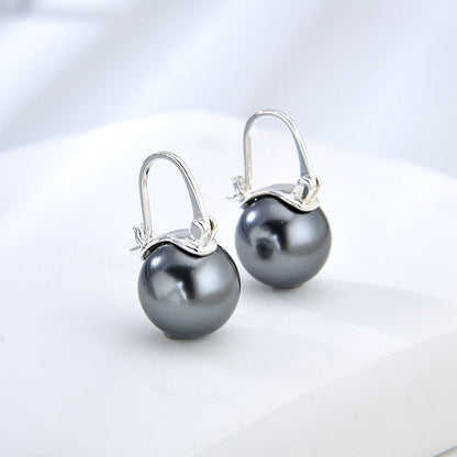 Shi Family Pearl Earrings
